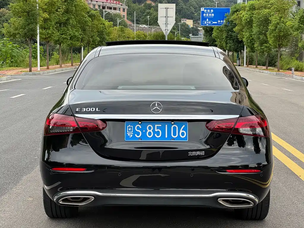 MERCEDES-BENZ E CLASS