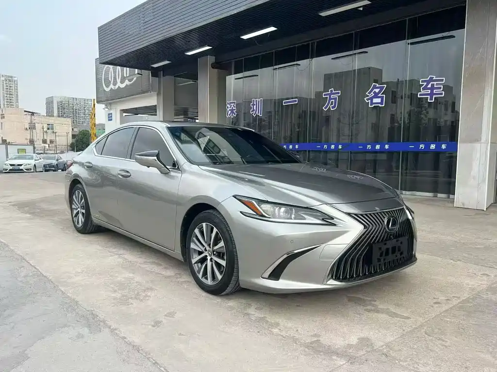 Lexus ES — миниатюра 3