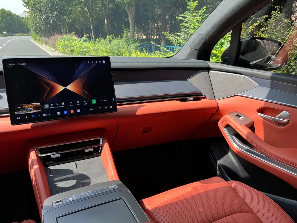 BYD Tang L - фото 9