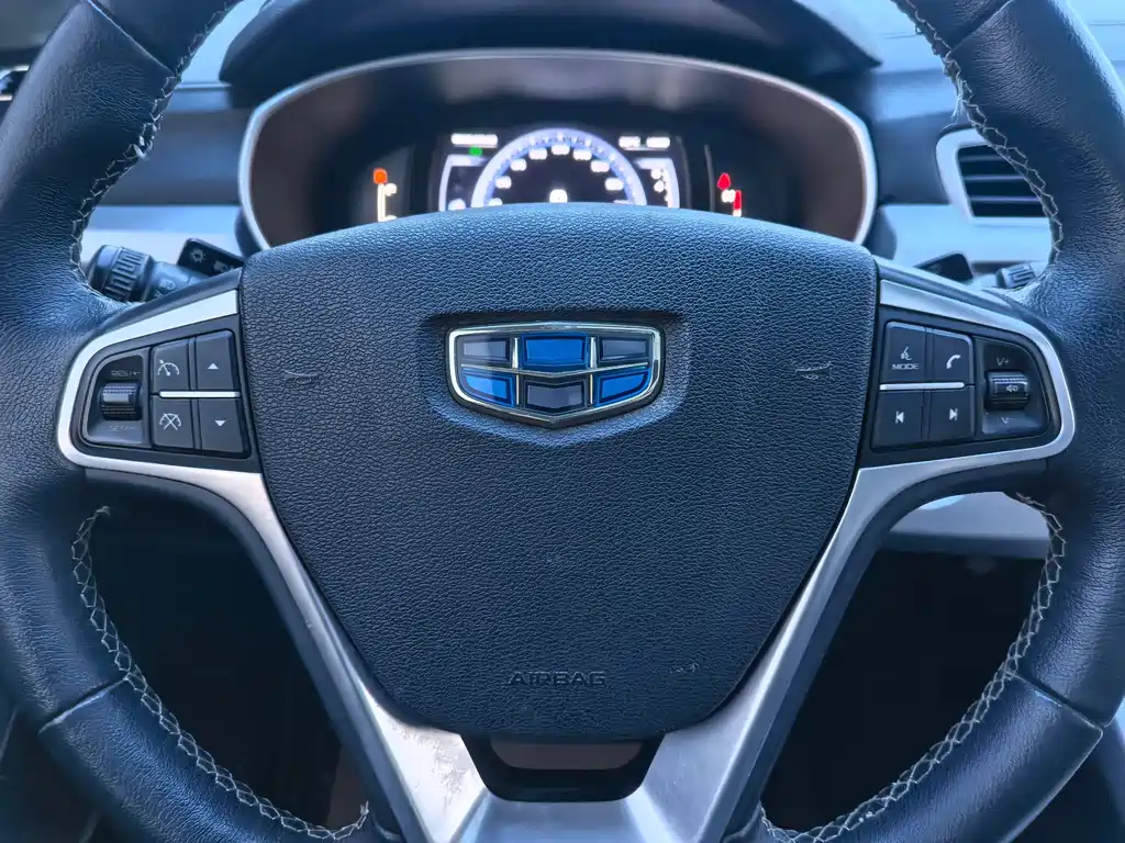 Geely Boyue — миниатюра 10