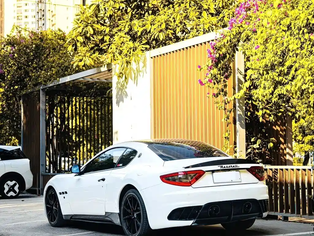 Maserati GranTurismo — миниатюра 14