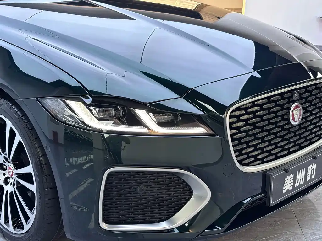 Jaguar XFL — миниатюра 4