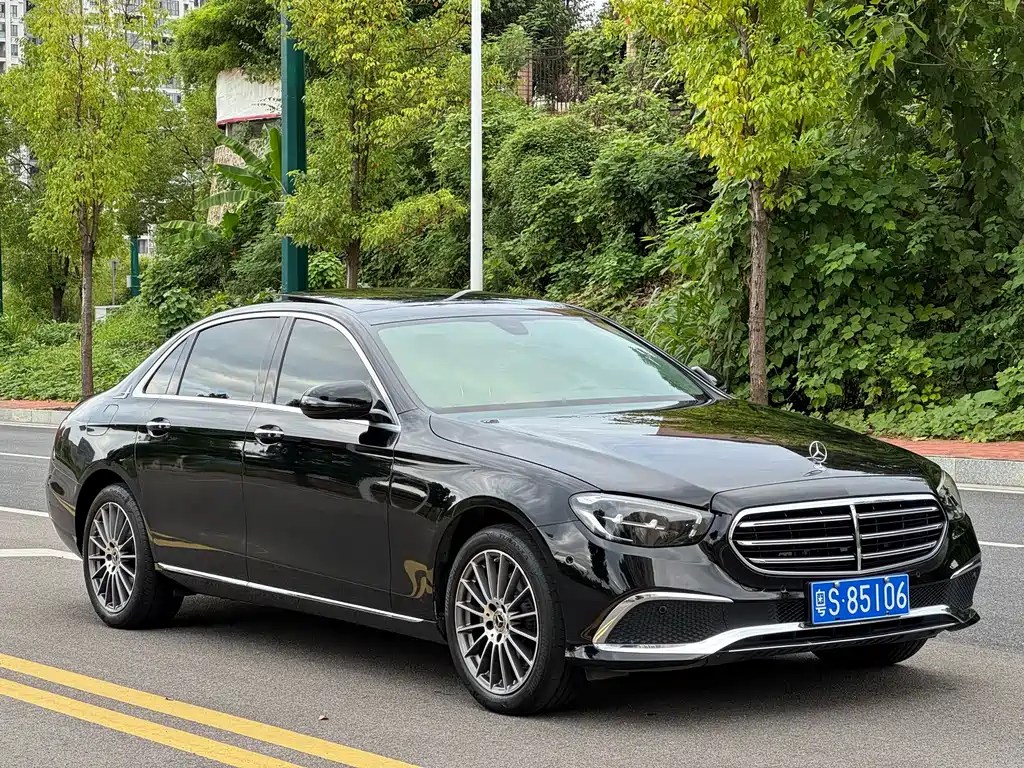 MERCEDES-BENZ E CLASS