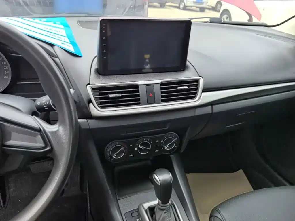 Mazda 3 Axela — миниатюра 10