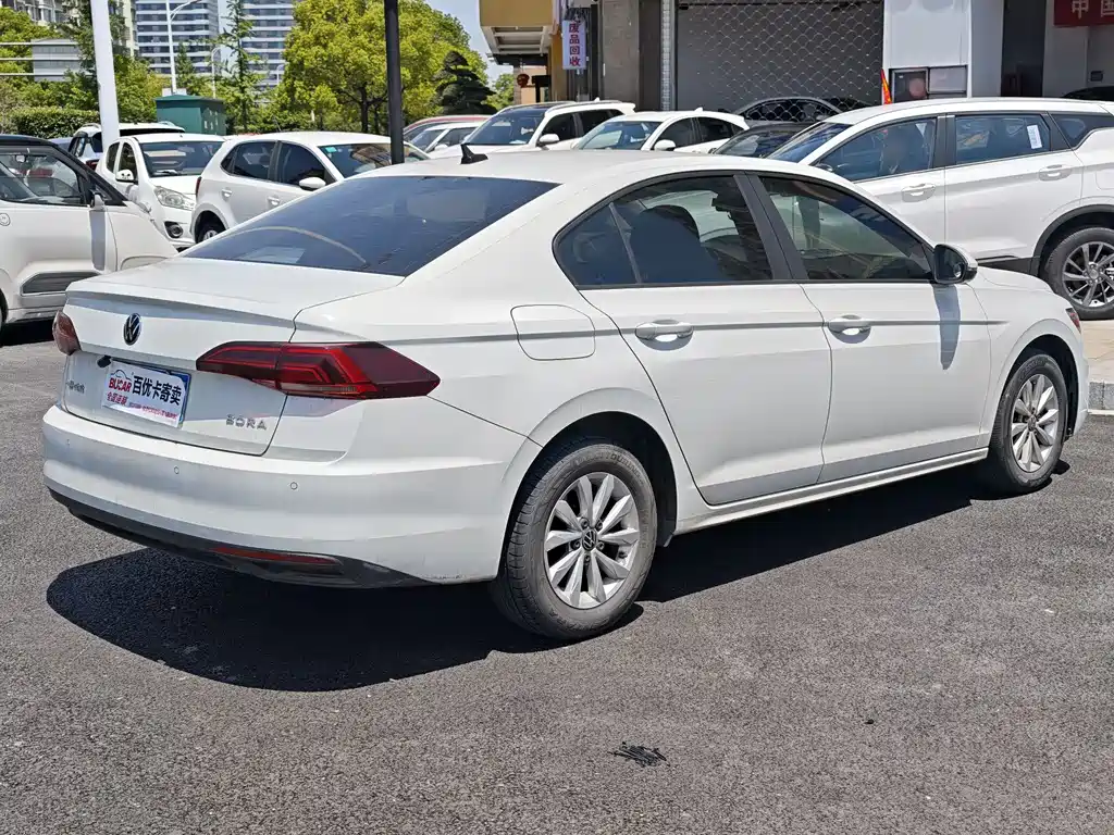 Volkswagen Bora 2021 1.5L AT Fashion Smart Connect