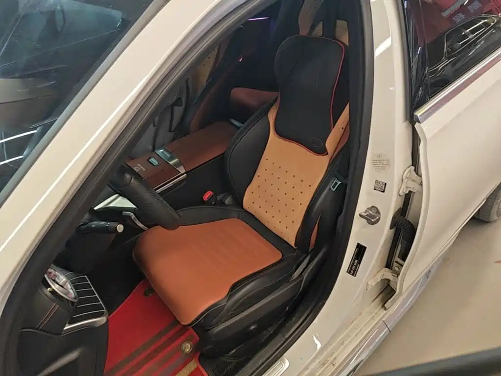 Mercedes-Benz C-Class — миниатюра 15