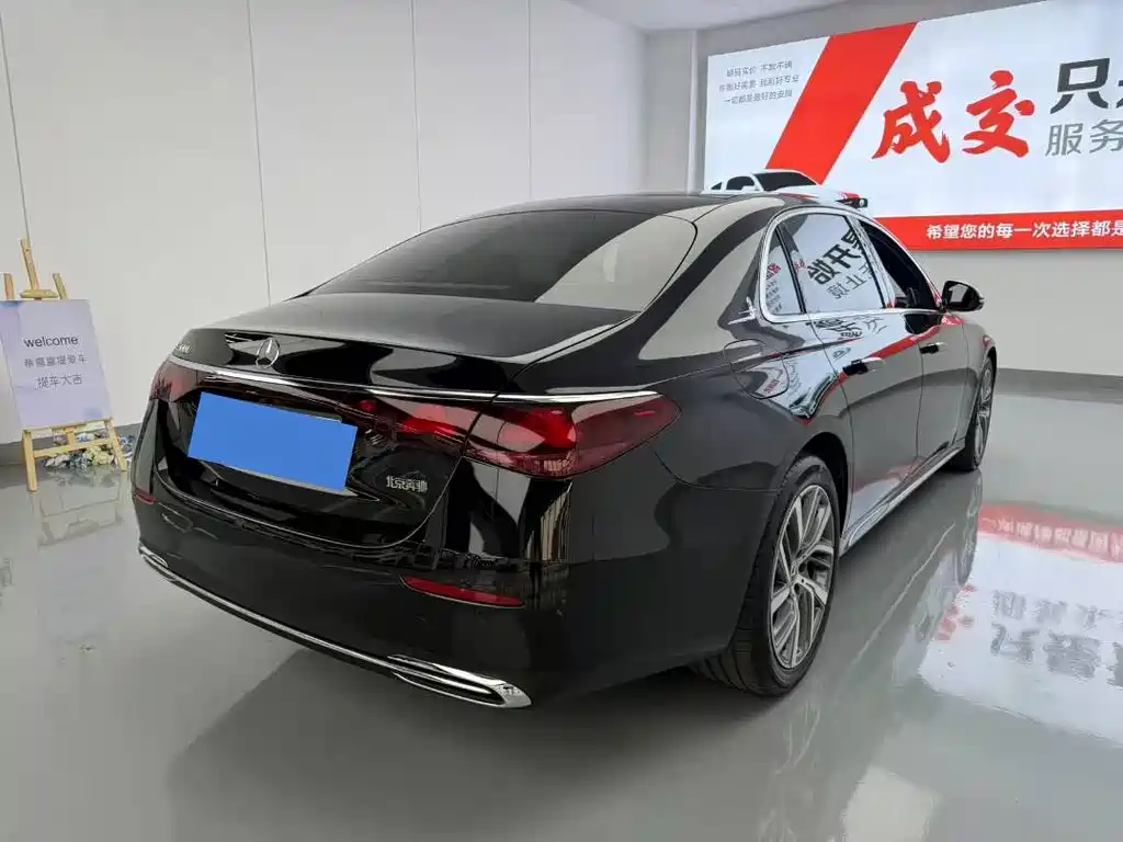 Mercedes-Benz E-Class — миниатюра 15