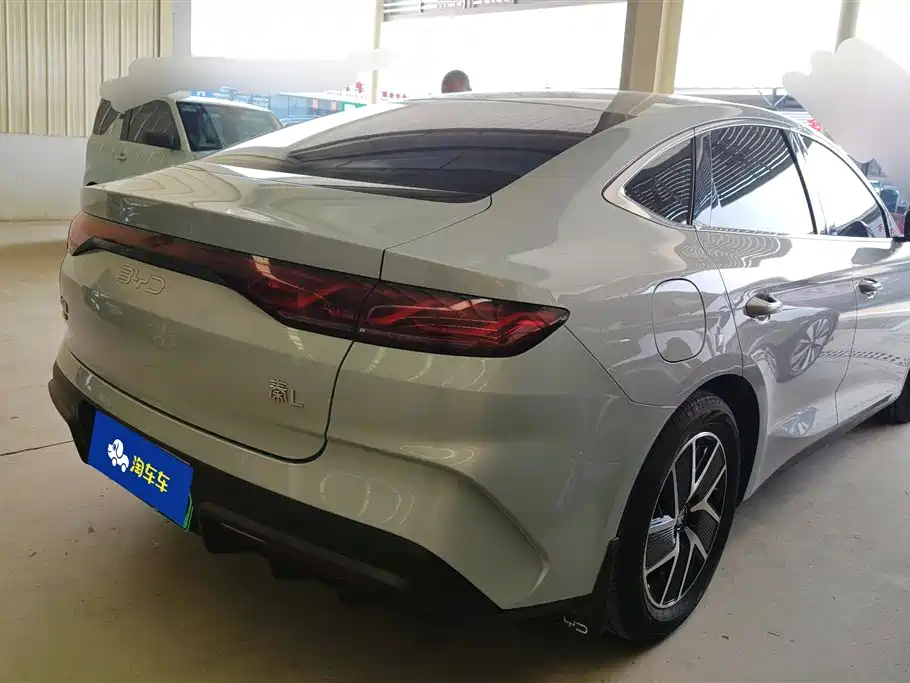 BYD QIN L