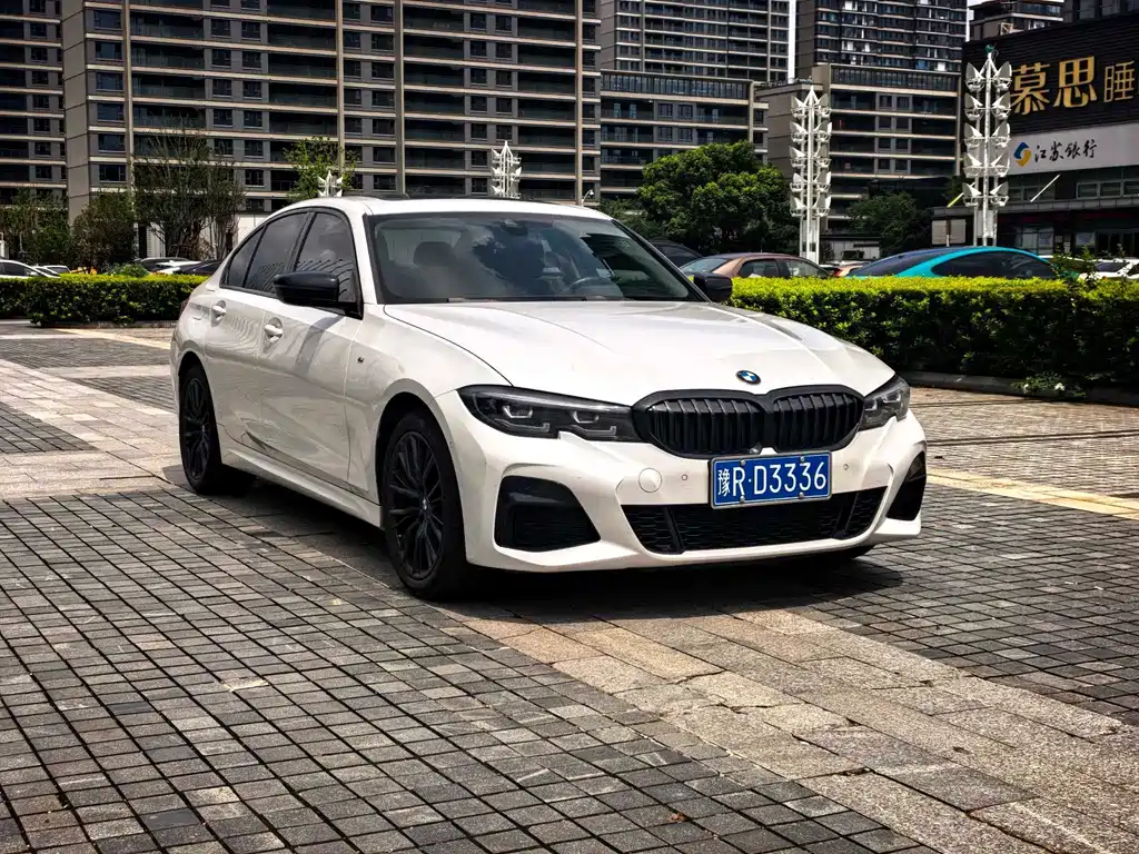 BMW 3 Series — миниатюра 3