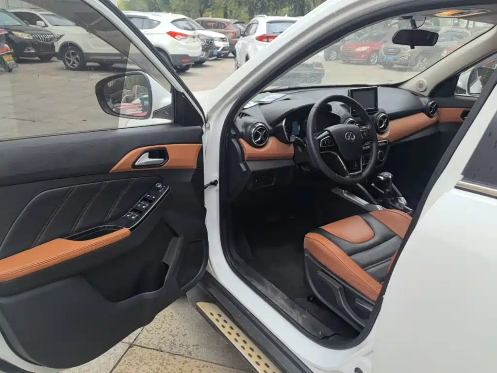 BAIC Senova X35 — миниатюра 16