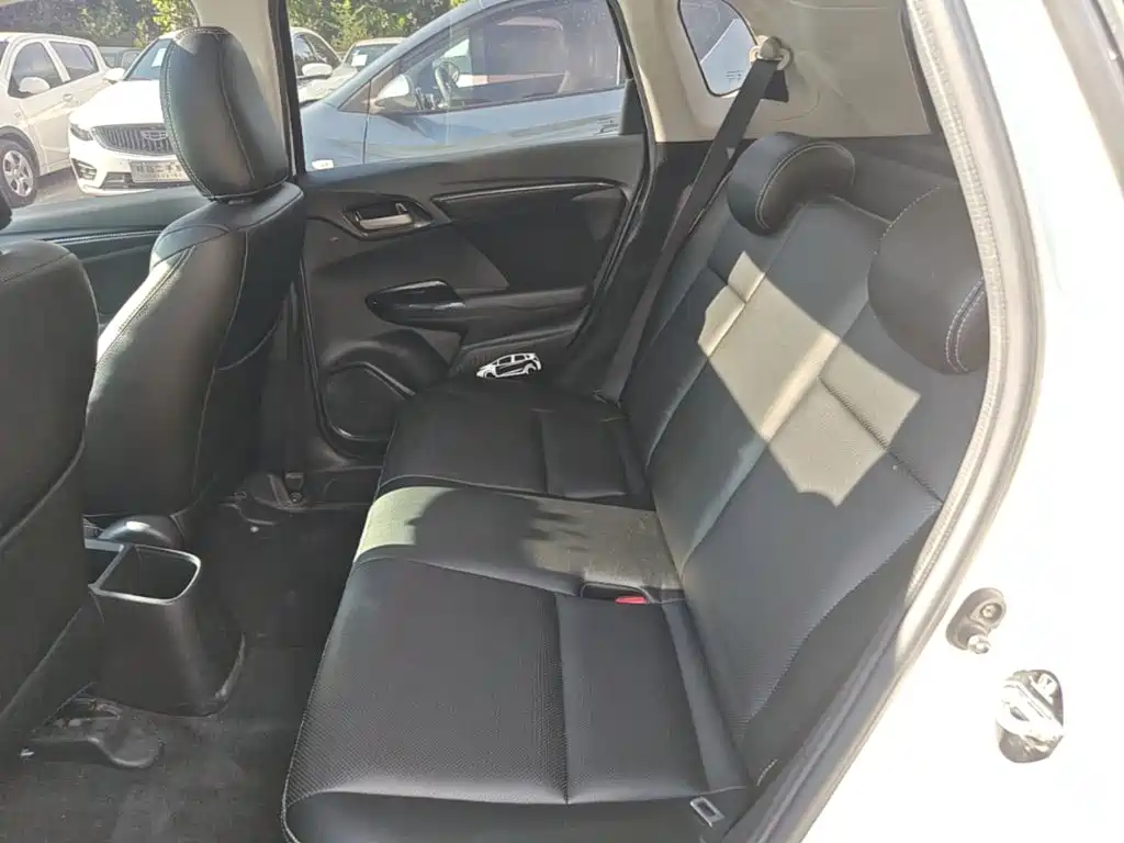 Honda Fit — миниатюра 17