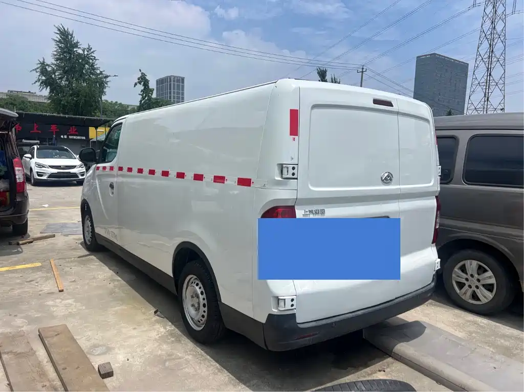Maxus EV30