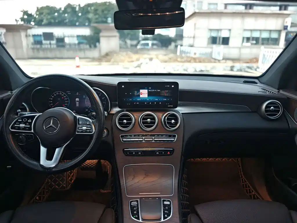 Mercedes-Benz GLC — миниатюра 6