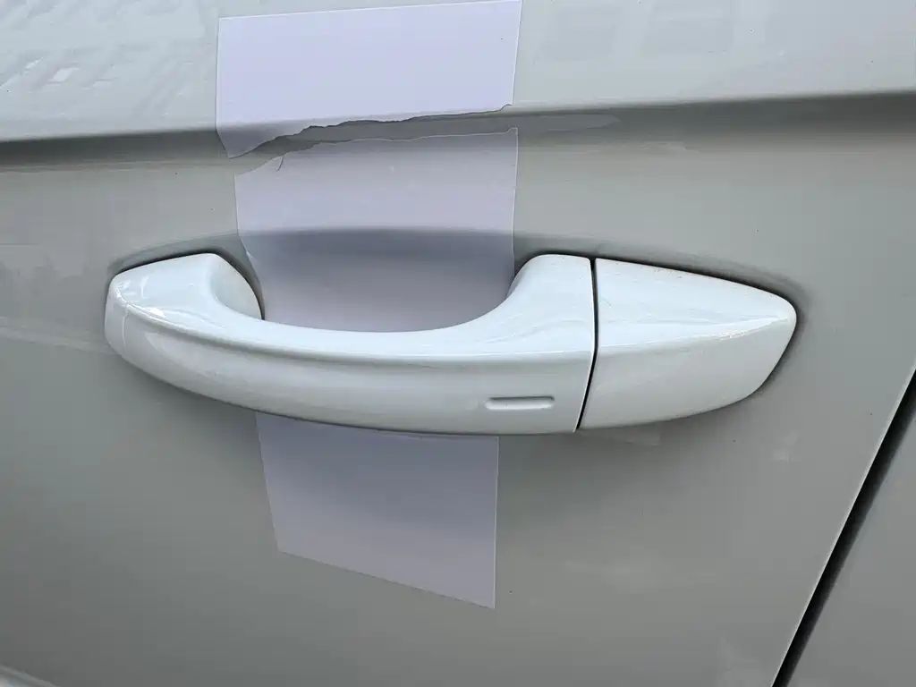 VOLKSWAGEN T ROC EXPLORING SONGS