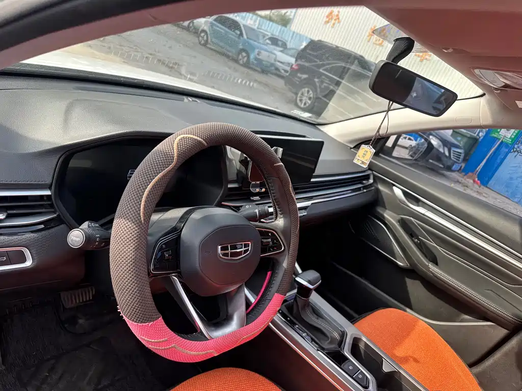 Geely Emgrand — миниатюра 9