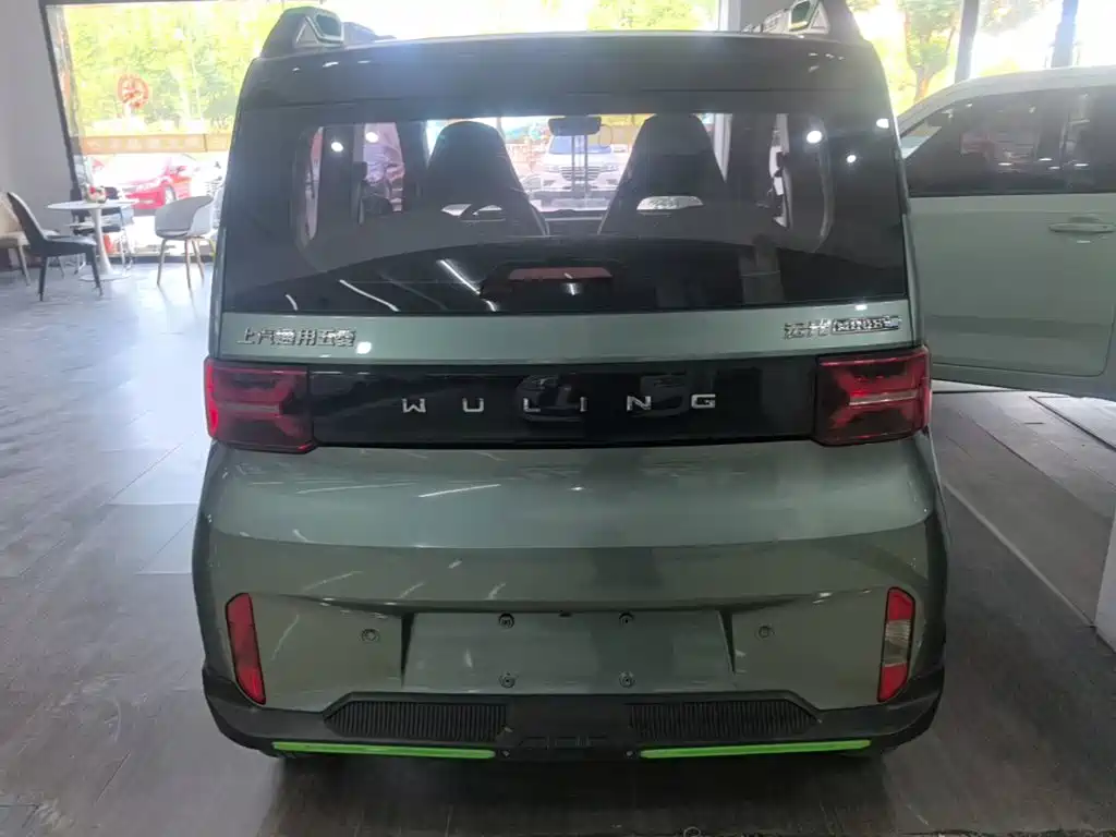 Wuling MINIEV — миниатюра 6