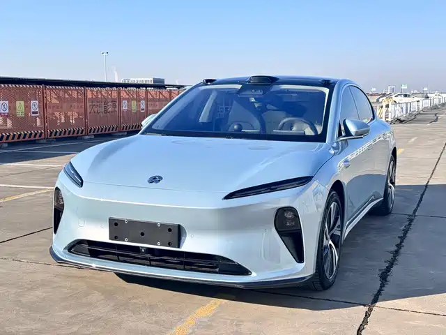 NIO NIO ET5 2024
