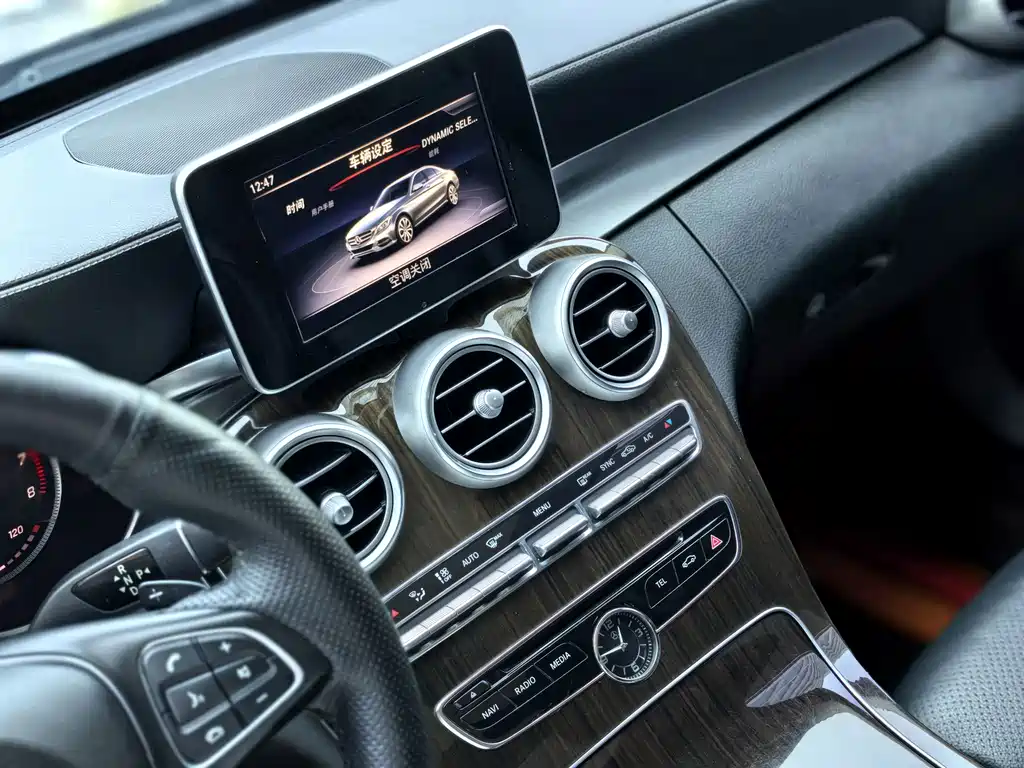 Mercedes-Benz C-Class — миниатюра 21