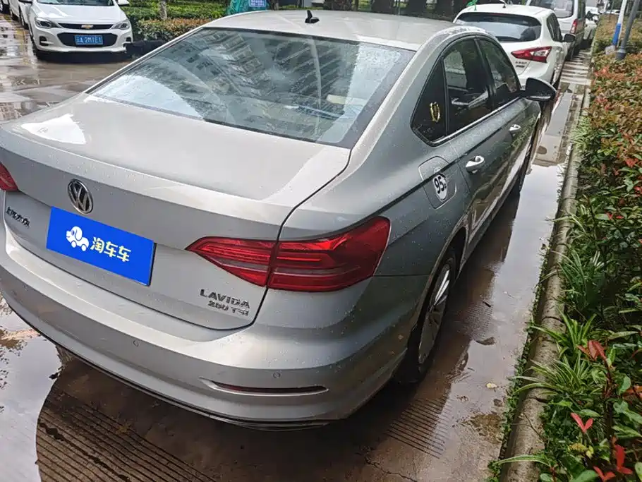 Volkswagen Lavida — миниатюра 3