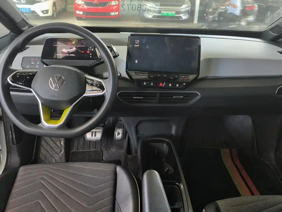 Volkswagen ID.3 — миниатюра 12