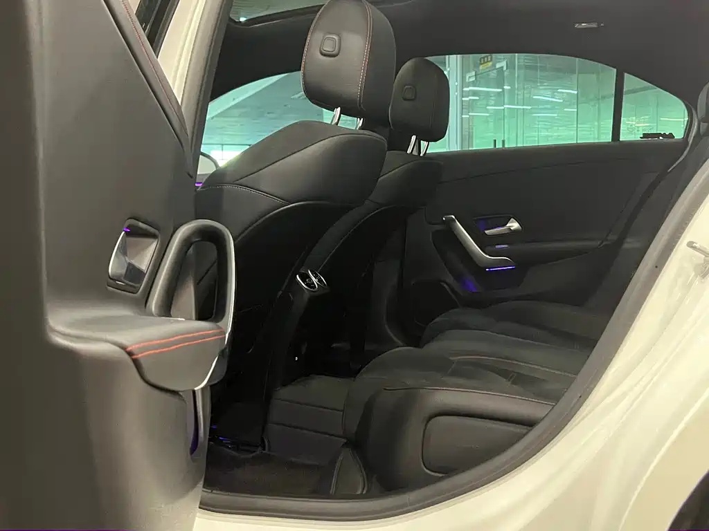 Mercedes-Benz A-Class — миниатюра 12
