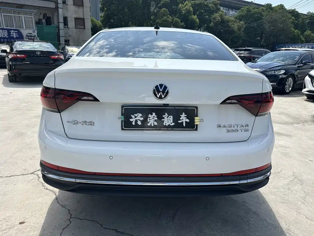 Volkswagen Sagitar — миниатюра 4