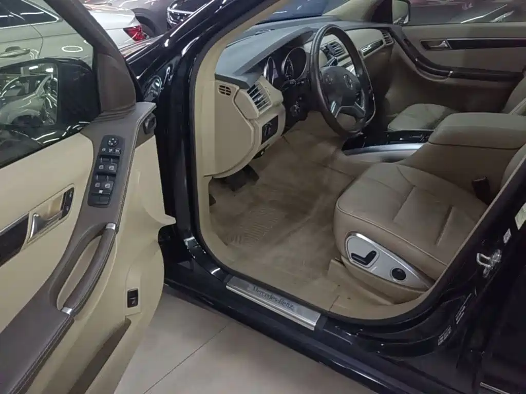 Mercedes-Benz R-Class — миниатюра 16