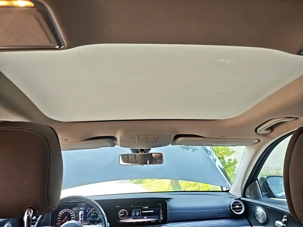 Mercedes-Benz E-Class — миниатюра 18