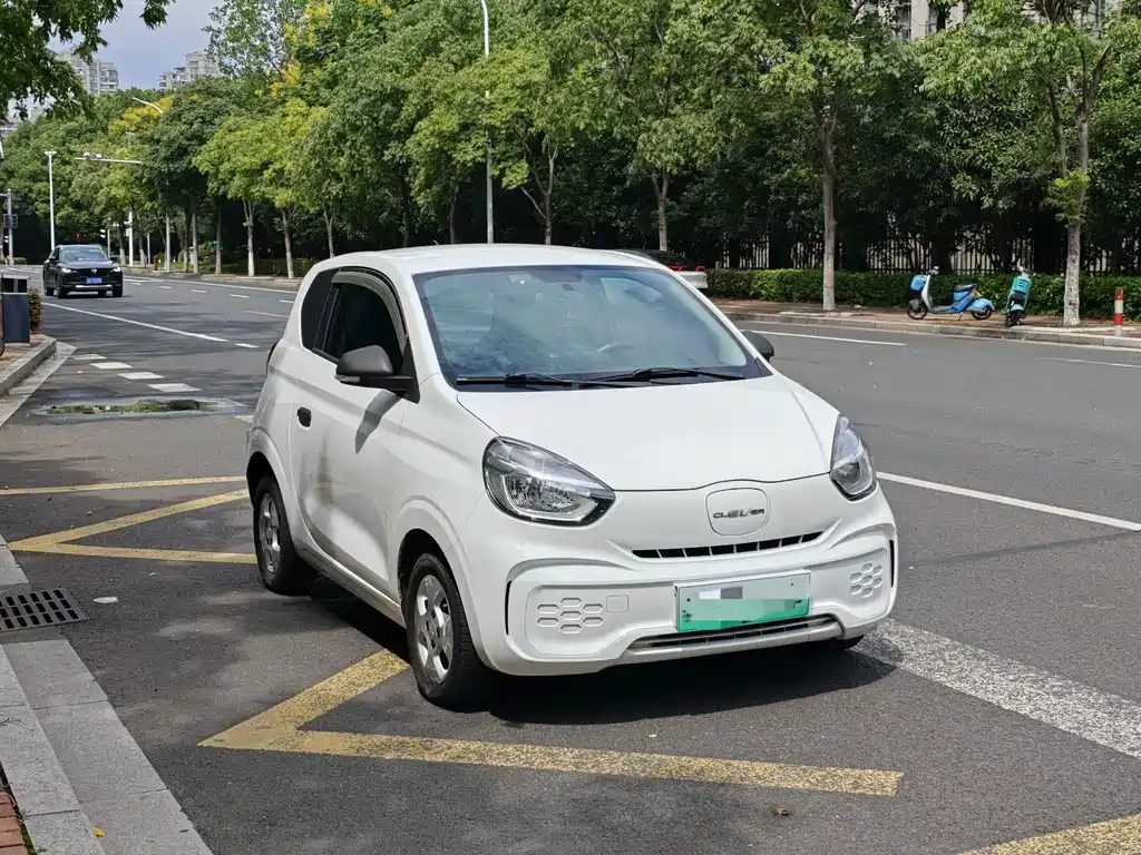Roewe Clever — миниатюра 3