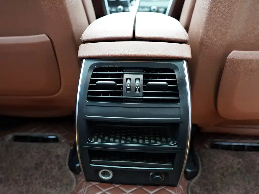 BMW 5 Series GT 535i Classic Type, фото 26
