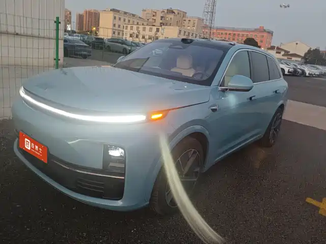 Li Auto IDEAL L7 2025