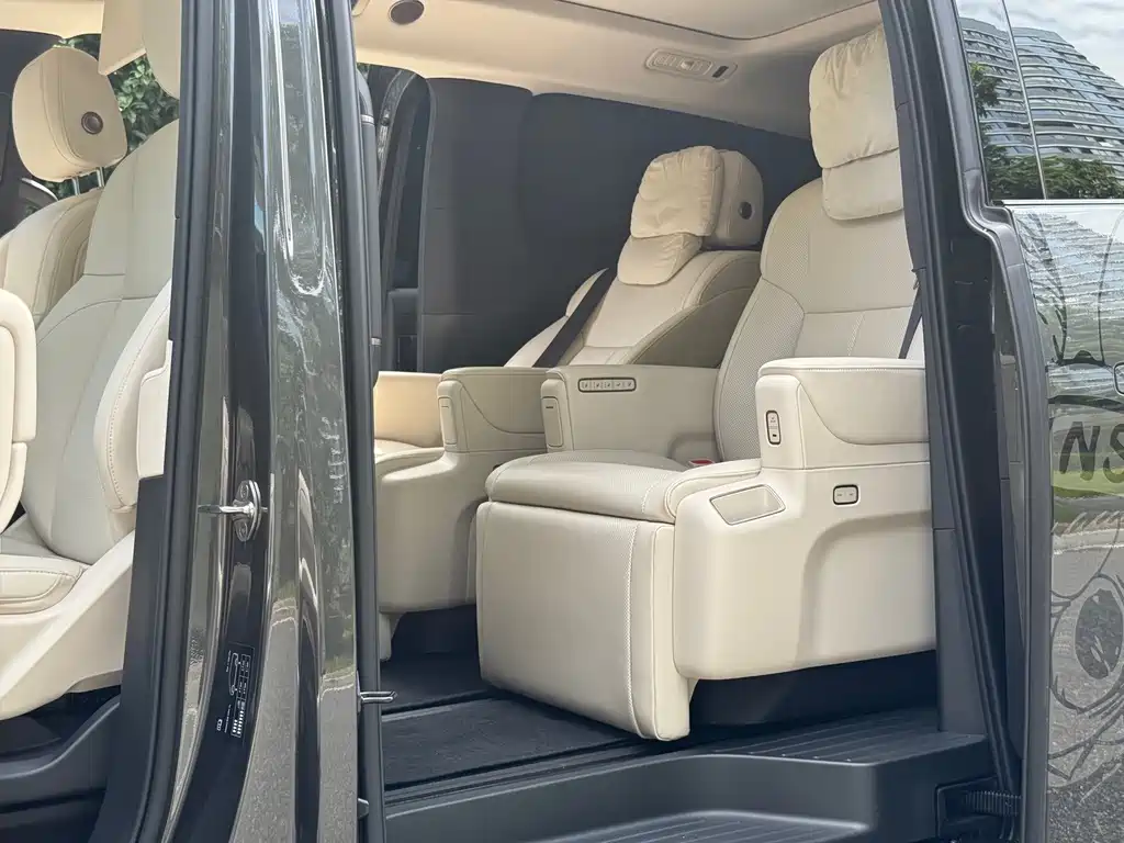 Li Auto Li MEGA — миниатюра 9