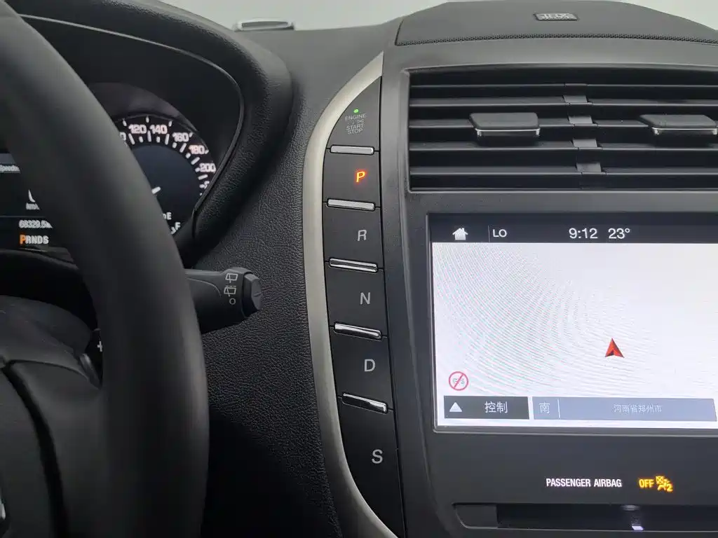 Lincoln MKC — миниатюра 13