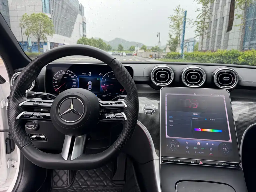 Mercedes-Benz C-Class — миниатюра 9