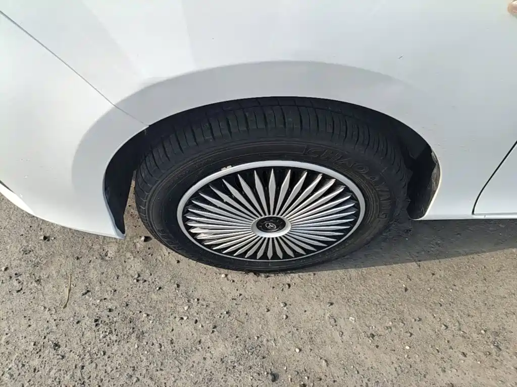 Toyota Yaris L — миниатюра 23