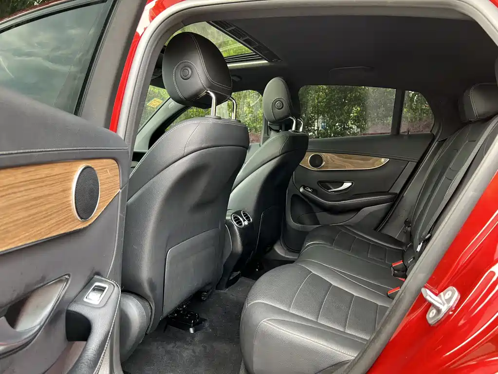 Mercedes-Benz GLC 2019 GLC 260 4MATIC SUV