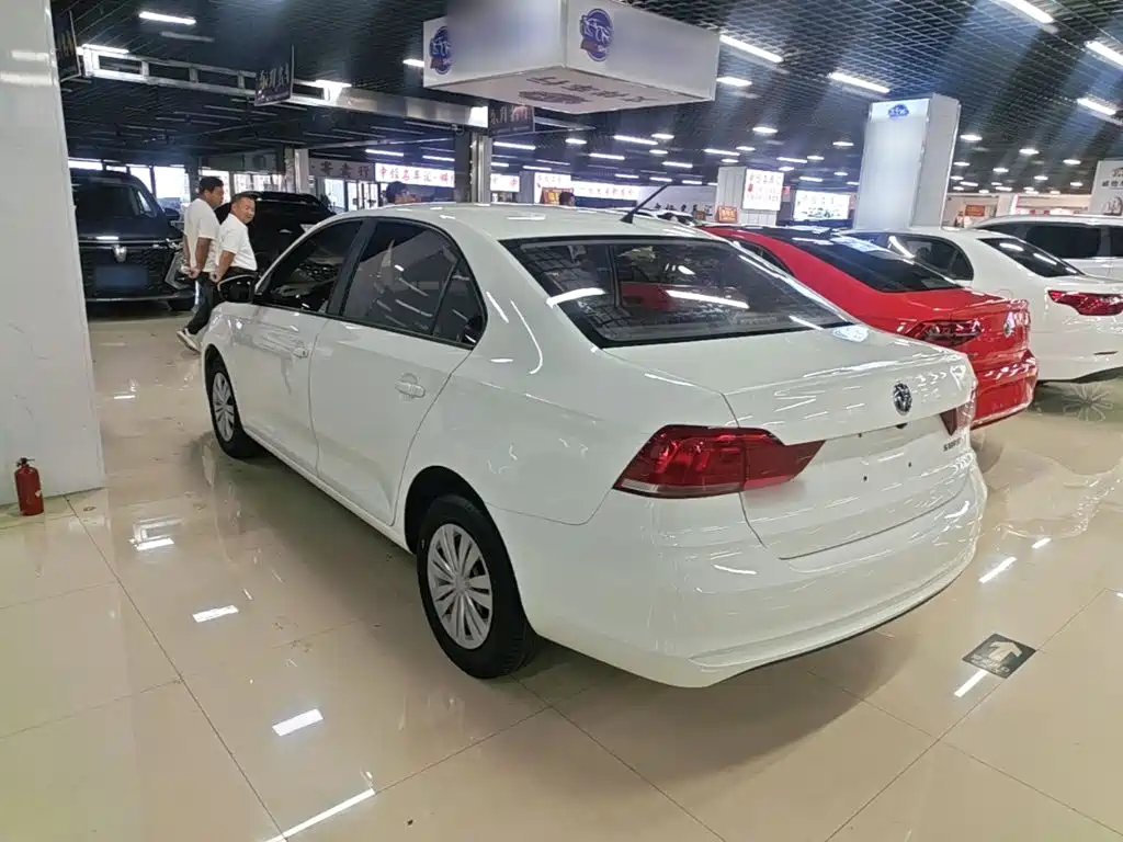 Volkswagen Santana — миниатюра 5