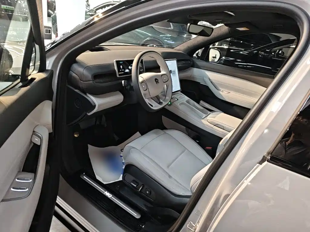 NIO ES6 — миниатюра 15