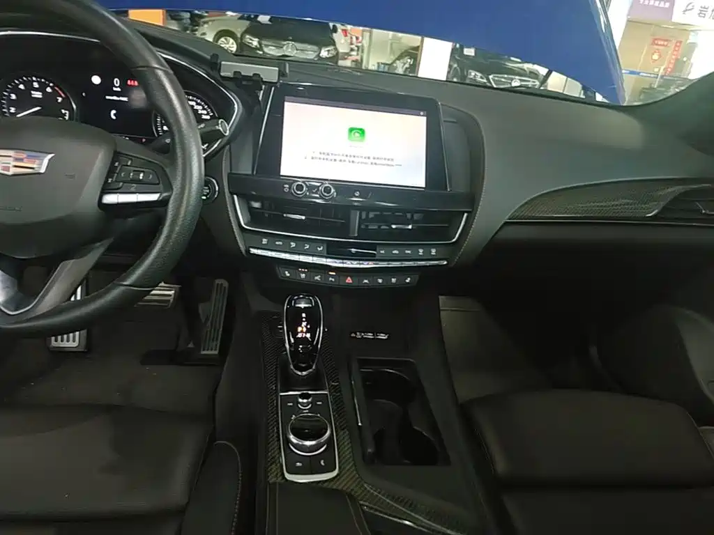 Cadillac CT5 — миниатюра 13