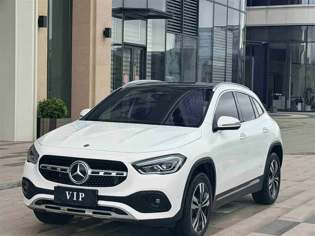 Mercedes-Benz GLA 2023