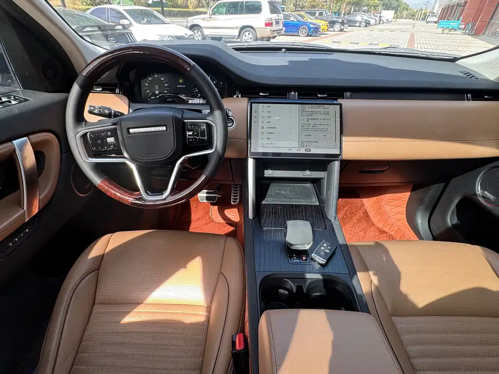 Land Rover Discovery Sport — миниатюра 12