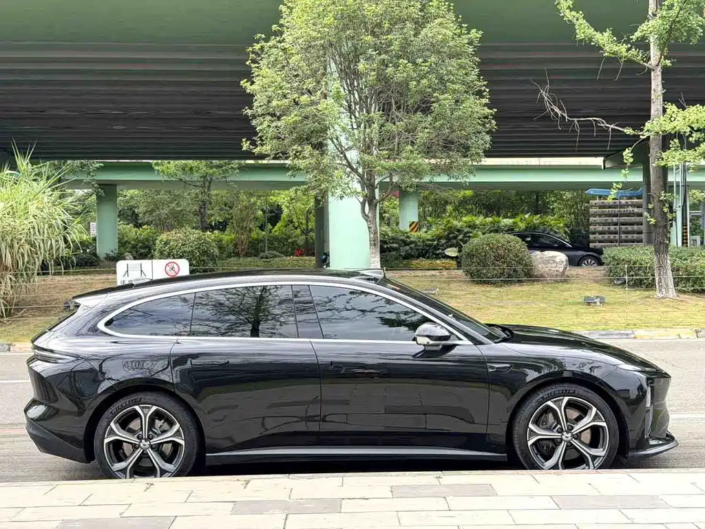 NIO ET5T 2024 75kWh Touring