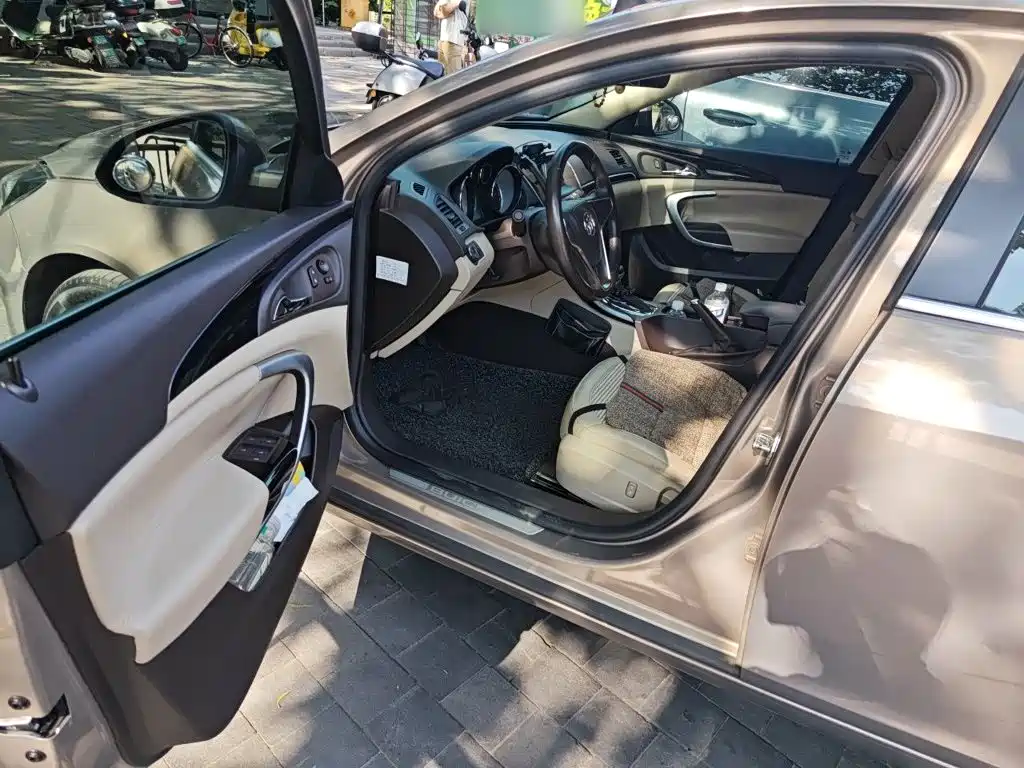 Buick Regal — миниатюра 12