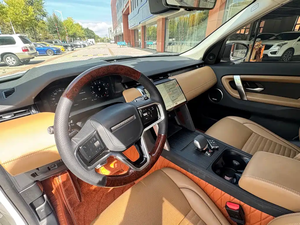 Land Rover Discovery Sport — миниатюра 9