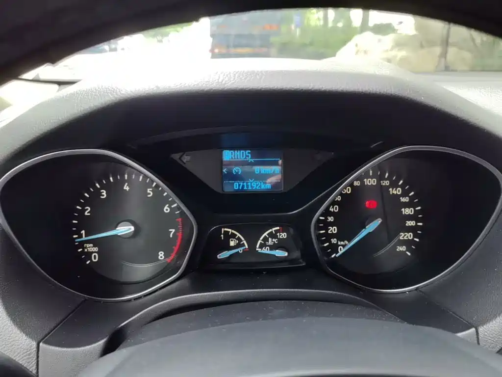 Ford Focus — миниатюра 12