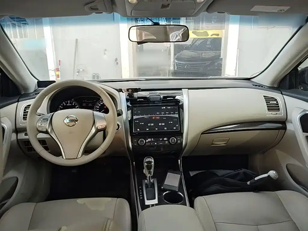 Nissan Teana — миниатюра 10