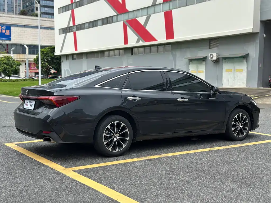 Toyota Avalon — миниатюра 19