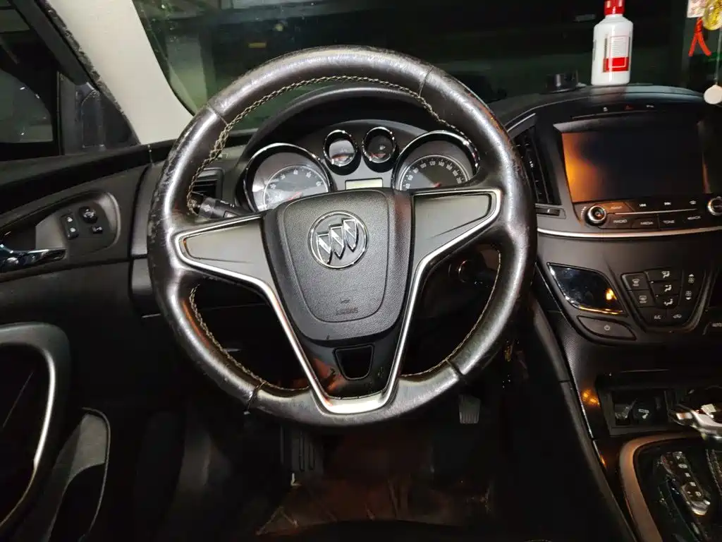 Buick Regal — миниатюра 11