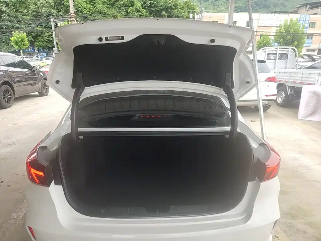 Changan Eado — миниатюра 19