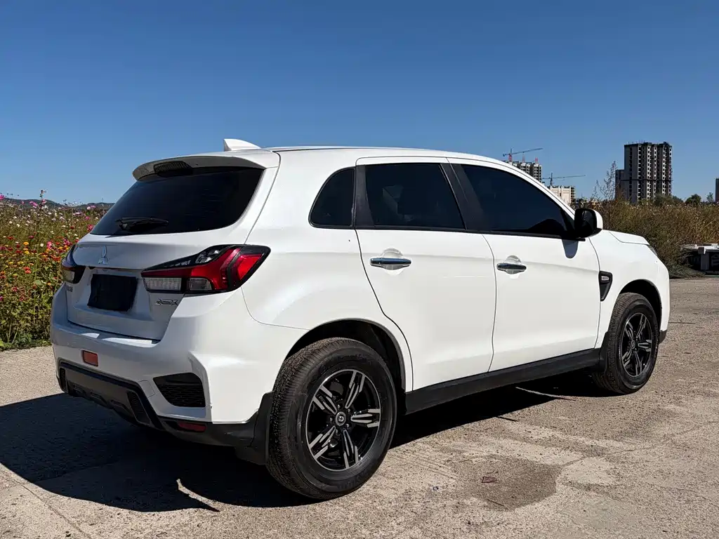Mitsubishi ASX — миниатюра 9